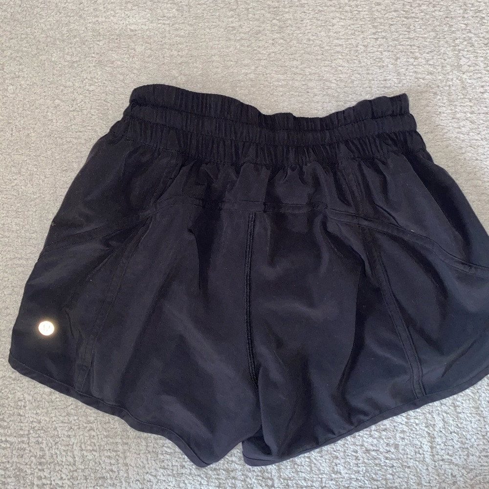Lululemon black running short
